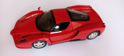 Modelbil, Ferrari  Enzo, skala 1/18, Ferrari 3Enzo, skala 1/18, fra Hot Wheels rød med org. æske. Fe