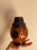 Vase, Møller og bøgely