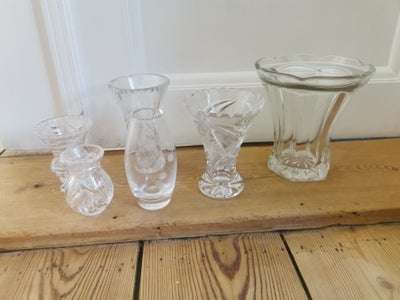 Glas, Vaser, 6 små gamle glasvaser, sælges samlet for 100.-