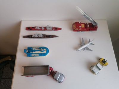 Legetøj, Matcbox 
biler, skibe og fly
bagklap mangler på anhænger
alm. brugsspor