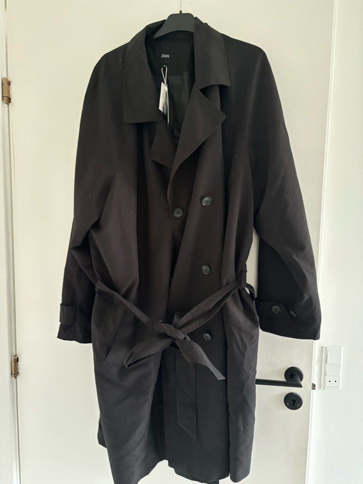 Trenchcoat, str. 56, Zizzi