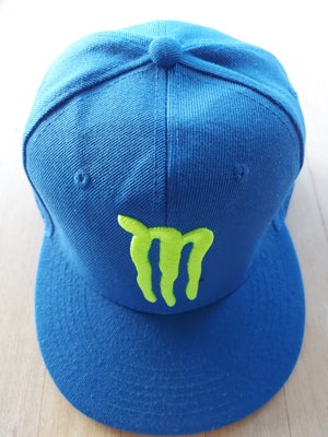 Kasket, Mønster Energy, str. Str. 7 eller 56 cm,  Koboltblå,  Polyester,  Næsten som ny, Fin kasket.
