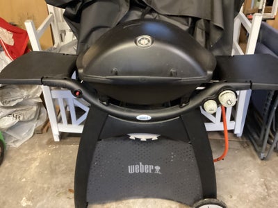 Gasgrill, Weber Q3000, Velholdt gas grill af mærket Weber Q 3000 med sidebordet incl overtræk og gas