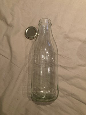 Glas, Saft- /mostflasker, 12 stk 1L glasflasker med skruelåg. Brugt en enkelt gang som vandflasker, 