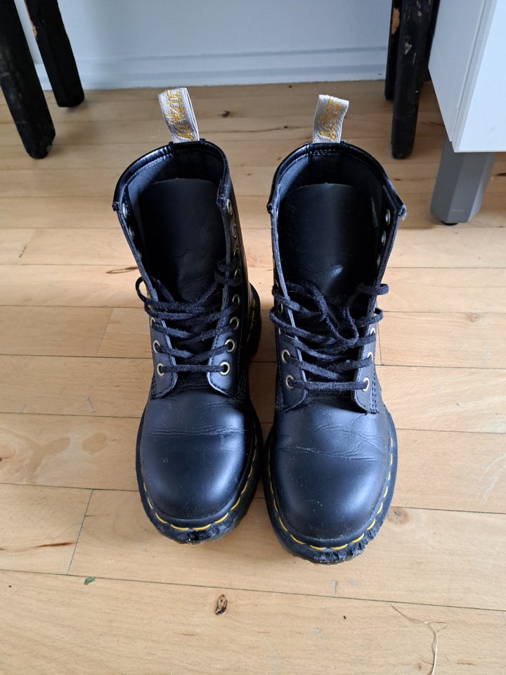 Anden damesko, str. 36, Doc Martens