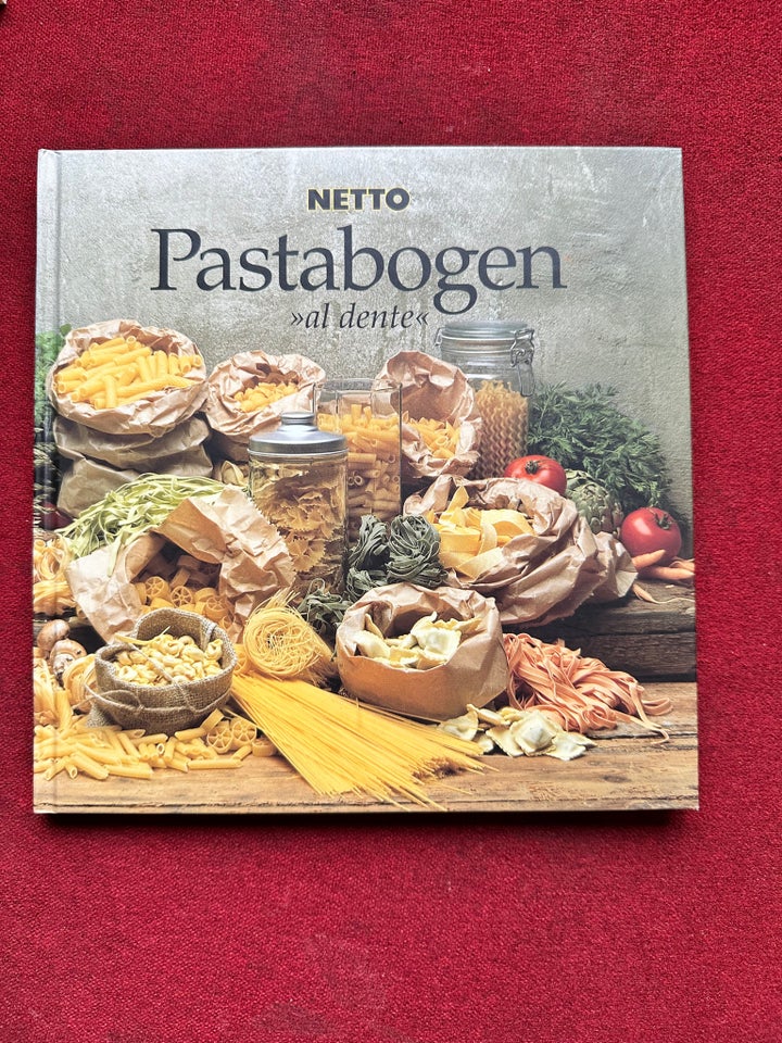 Pastabogen al dente, Jette Bogø, emne: mad og vin