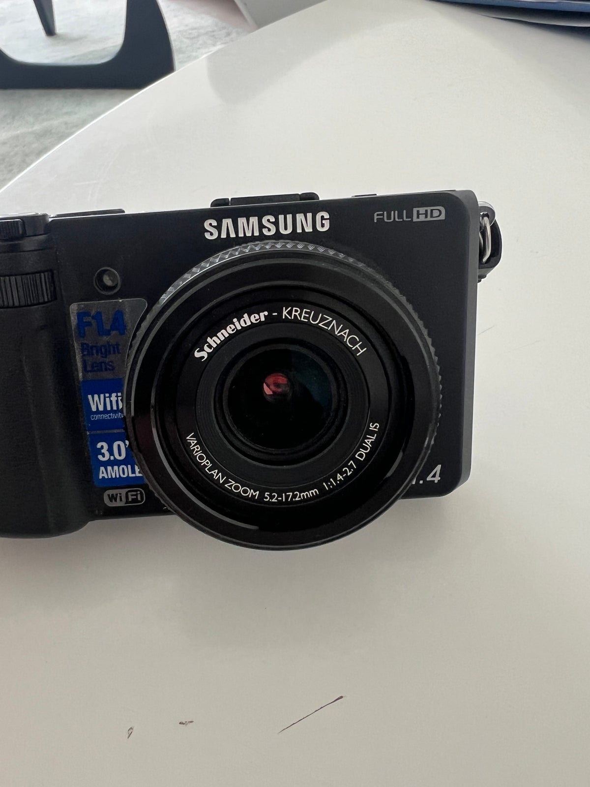 Samsung, EX2F f1.4 bright lens , 12 megapixels