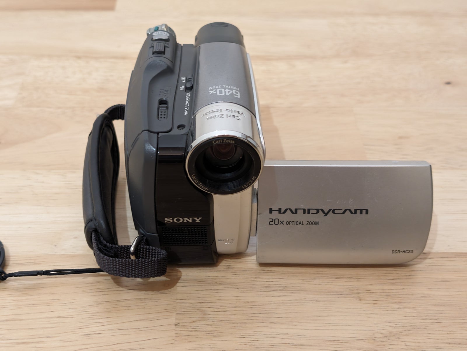 Videokamera med bånd, Sony, DCR-HC23