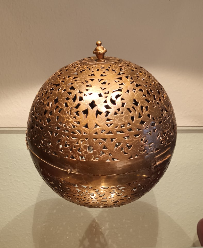 Andet, Antik orientalsk lampe, Antik håndlavet lampe
