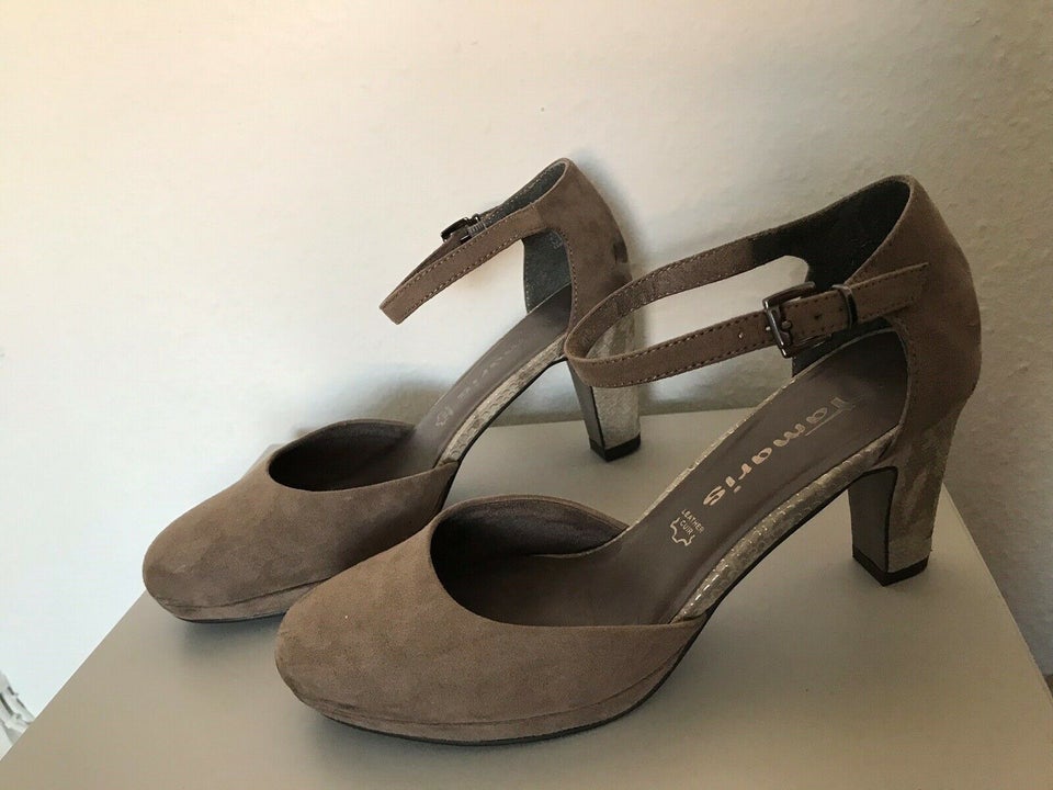 Pumps, str. 39, Justfab og Tamaris