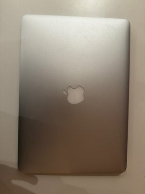 MacBook Air, air, God, Macbook Air 2017 model.
Den er købt i 2019.
Super fin Macbook som er passet r