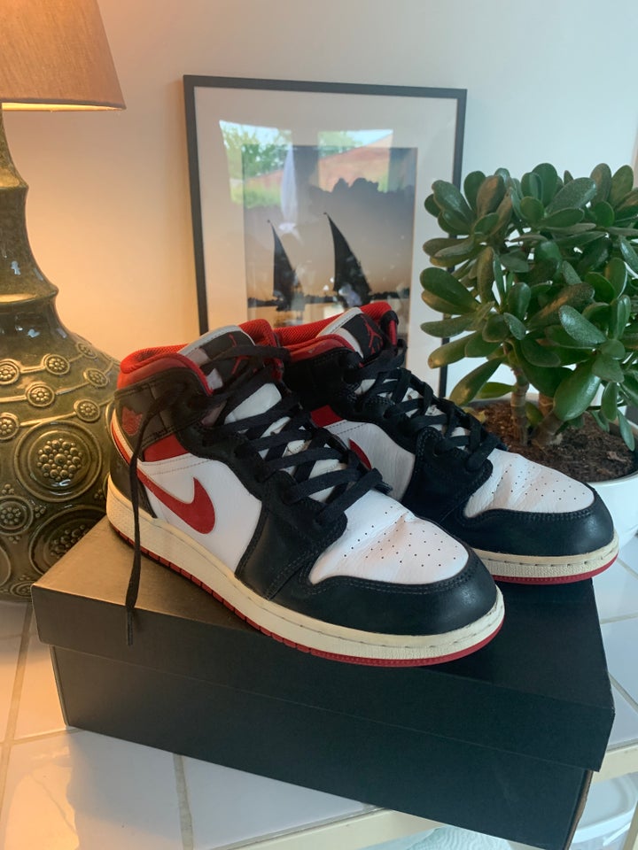 Herresko, Nike Air Jordan 1, str. 40