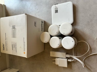 Termostat, Tado, Smart termostater fra Tado
5 stk i alt
Starter Kit med internet bridge
Vægtermostat
