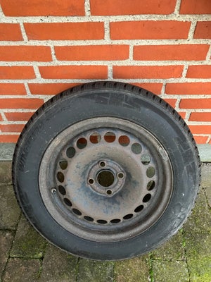 Stålfælge, 15", andet mærke, 185 / 65 / R15, krydsmål 4 x 100, vinterdæk, Nexen, 8mm mønster, fælge 