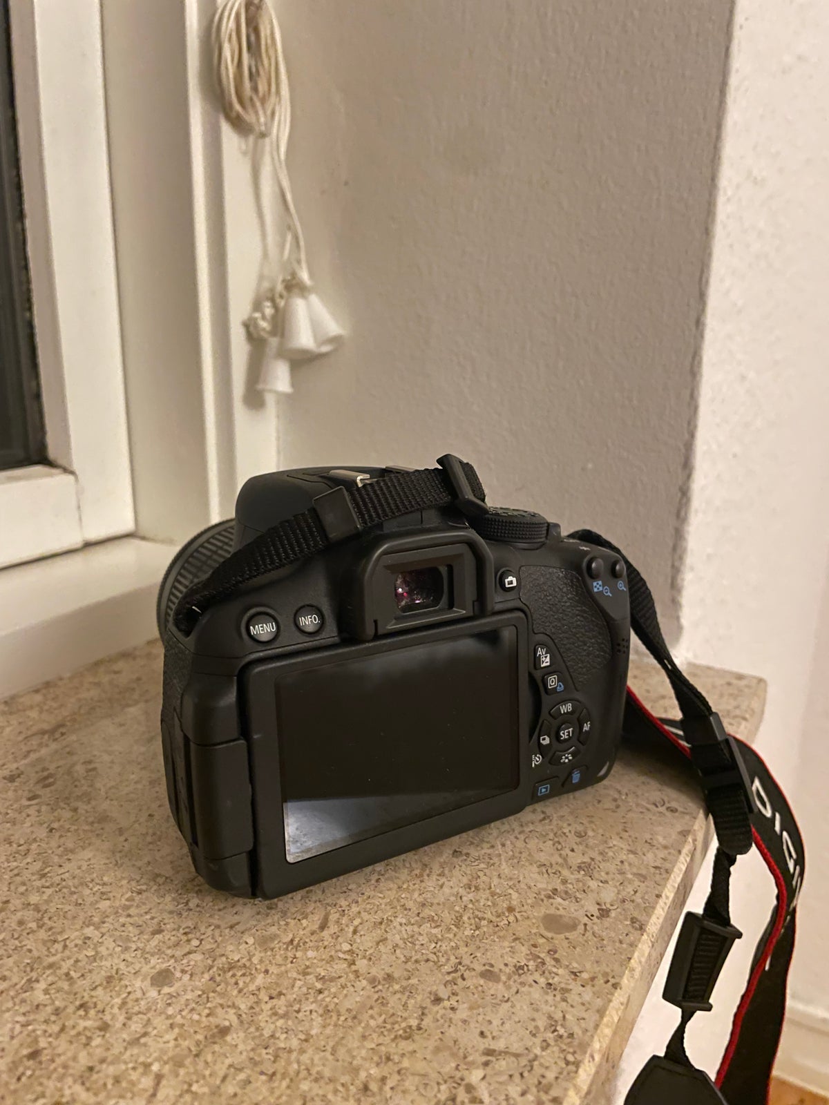 digitalt spejlreflekskamera, Canon, EOS 700d