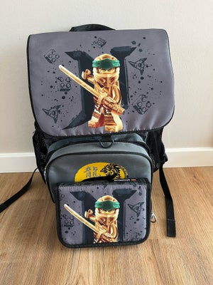 Skoletaske, Lego ninjargo, Denne skoletaske + penalhus fra Lego sælges 

Købt sidste skoleår for 109