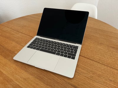 MacBook Pro, A1708, 2,6 GHz, 8 GB ram, 128 GB harddisk, Defekt, Bemærk den lave pris, da harddisken 