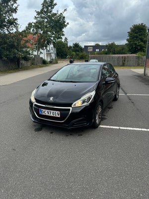 Peugeot 208, 1,2 VTi 82 Active, Benzin, 2015, km 123000, sort, klimaanlæg, aircondition, ABS, airbag