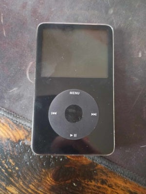 iPod, Ipod Classic, 30 GB, God, Ipod Classic fra før 2005. 

Den er brugt og det kan ses, der er en 