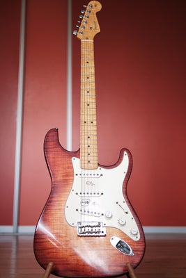 Elguitar, Fender Select Stratocaster, Unik Fender Select Stratocaster fra 2012 sælges

Pris: 19.000
