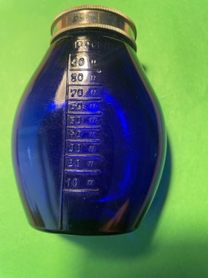 Flasker, Væske flaske, Blå flaske med skruelåg, amtslig anvendt til medicin,
På begge sider af flask