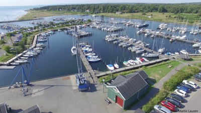 Kaløgvig havneplads 2,6 m sælges

Dejlig havn med restaurant, hotel og skønt udemiljø og klubhus.

D