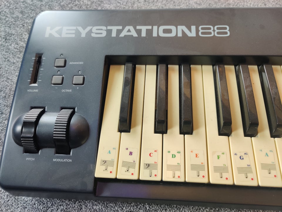 Midi keyboard, M-Audio Keystation 88