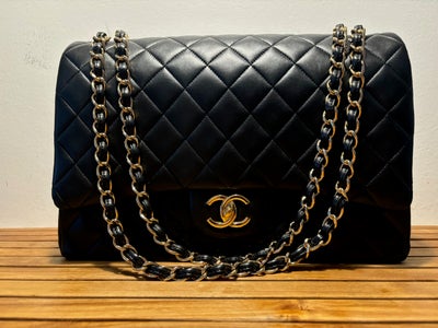 Festtaske, Chanel, kalveskind, Chanel Double Flap Jumbo
Står som ny. Alle garantibeviser, certifikat