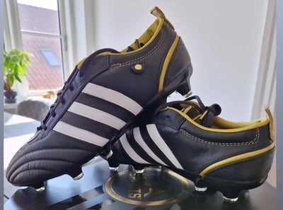 Fodboldstøvler, Limited Adipure remake, Adidas, str. 41 1/3, Brugt få gange. Er desværre 1 størrelse