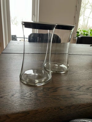 Glas, Opbevaringsglas, To fine opbevaringsglas med låg. 1 liter. Sælges samlet.