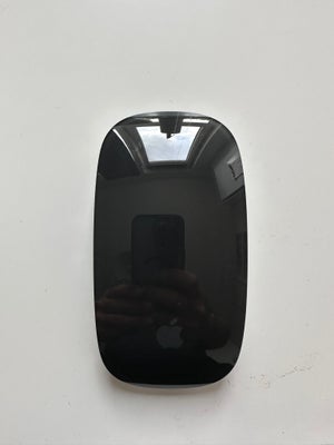 Mus, trådløs, Apple, MMMQ3Z/A, Perfekt, Perfekt stand brugt i en kort periode. 
Kan sendes eller hen