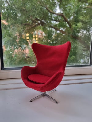 Miniature stol (ægget), Arne Jacobsen, Dansk stoledesign i miniature udgave af den ikoniske designer