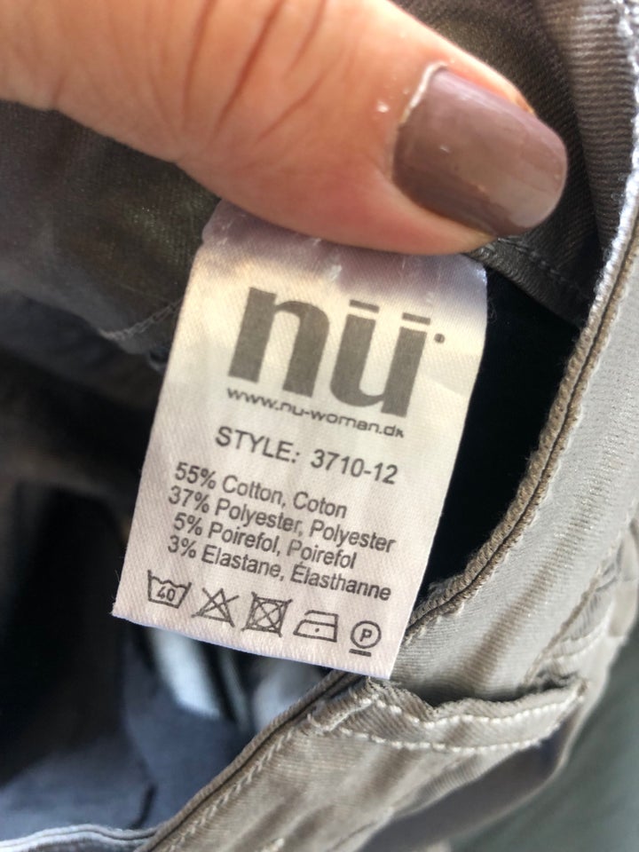 Jeans, Nü, str. 44