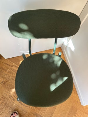 Spisebordsstol, Stål og polstret, Ikea, b: 39, Super gode stole fra Ikea 

ÖSTANÖ
Stol, mørkegrøn Re