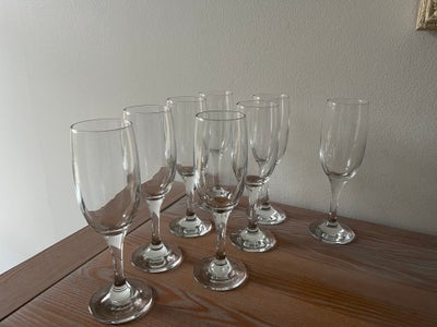 Glas, Champagne glas, 8 champagneglas sælges samlet
Højde 22 cm.