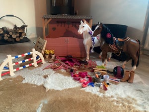 Heste legetøj med tilbehør 