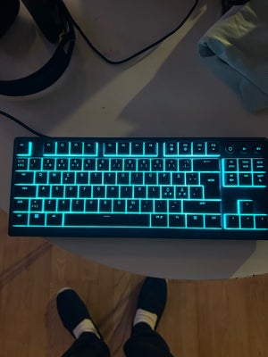 Tastatur, Razer , Ornata , Perfekt, Jeg sælger et fedt gamer tastatur som jeg ikke skal bruge mere d