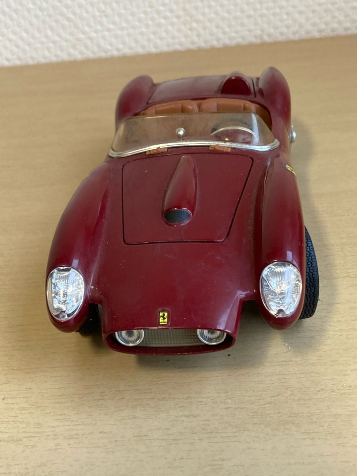 Modelbil, Ferrari 1958 Ferrari 1958, skala 1-18