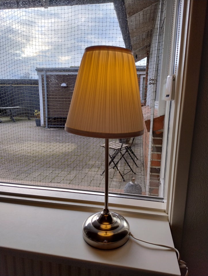 Anden bordlampe, Ikea