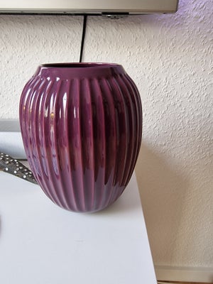 Vase, Kahler vaser, Kahler, 2 blommefarvet vaser fra kahler

Lille 21 cm 150kr
Stor 25.5 cm  250kr

