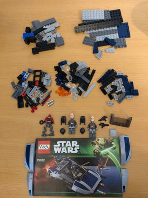 Lego Star Wars, 75022, 75022 - Lego - Mandalorian Speeder - 2013

Komplet i god stand uden æske
(hov
