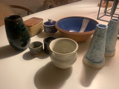 Keramik, Fad, Skål, Krus, vase, kop mm
Gid mængderabat 50-150
