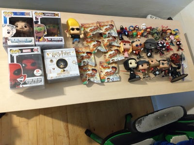 Samlefigurer, Funko figurer, Blandet figurpakke med 43 figurer inklusiv Pops, Mystery Minis, Pint Si