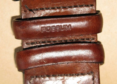 Bælte, POSSUM, str. L,  brun,   læder,  God men brugt, Brun læderbælte fra POSSUM, 111 cm langt
Brug