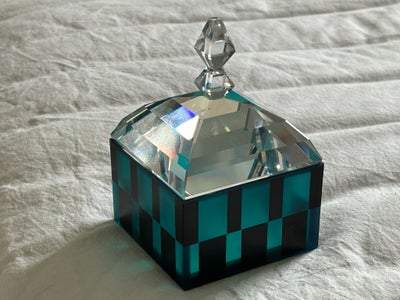 Glas, Swarovski  krystallografiske, Swarovski, Udgået smuk crystalbox, swarovski nummer 607730


Des