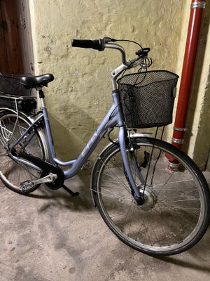 Damecykel,  E-FLY, 250W, 28 cm stel, 7 gear, Jeg har denne elektriske cykel, som har været i kældere