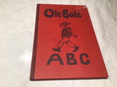 Ole Bole ABC, -, Indbundet og i meget fin stand.
Dog har der sidder er navne klistermærke i øverste 