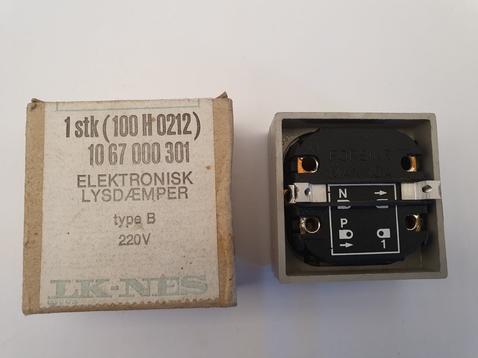 LK-NES Fuga elektronisk touch lysdæmper, LK-NES