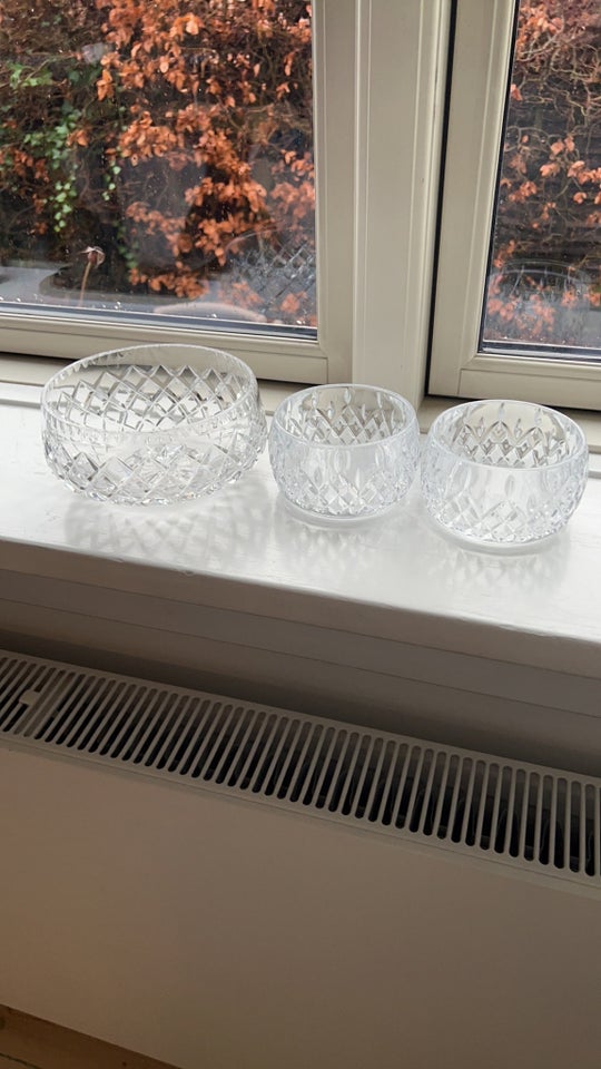 Glas, 3 krystalskåle i flot stand