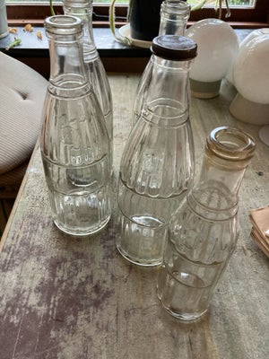 Glas, Gamle mælkeflasker, Super flotte gamle danske mælkeflasker med/uden skruelåg. Muligvis fra 195